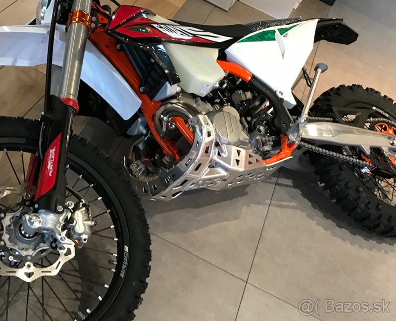 Kryt motoru a kolene výfuku KTM, Husqvarna, Gas Gas