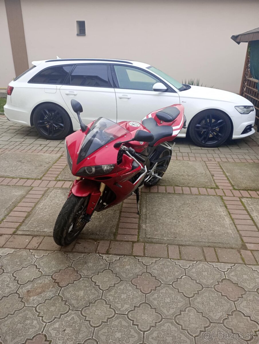 Yamaha R1