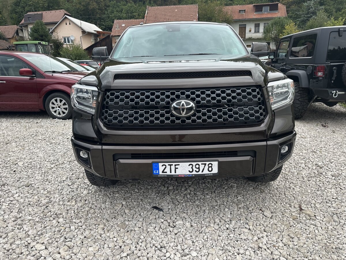 2019 Toyota Tundra Platinum 5,7 V8 LPG Radar FullLED