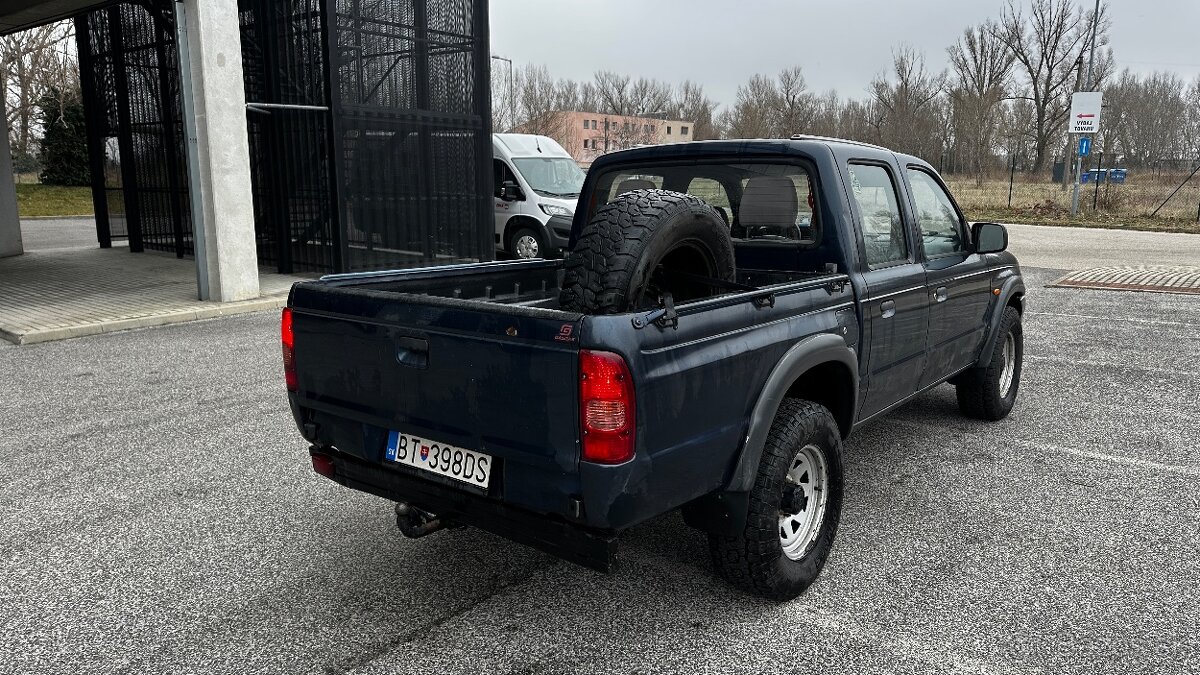 Mazda B2500 Pick-up