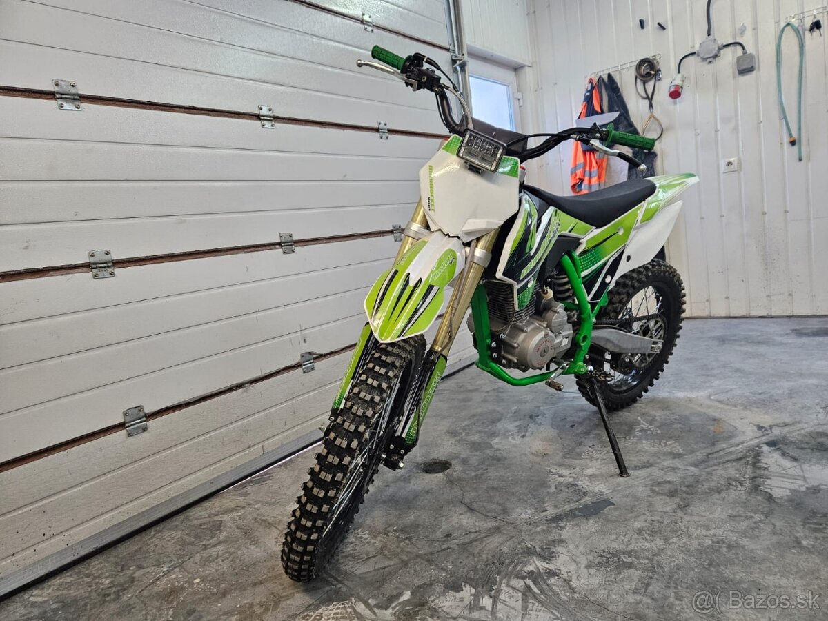 Pitbike Rocket PitRock 250ccm.