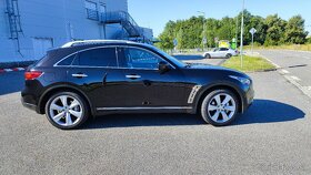 INFINITI FX30DS-QX70-4x4-2014-130.000KM-PLNÁ VÝBAVA - KRÁSNÉ - 3