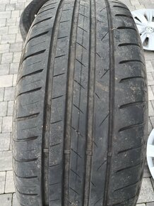 195/65 R15 + disky + puklice volkswagen - 3