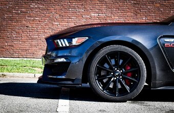 Ford Mustang 5.0 Shelby - 3