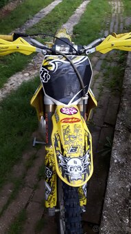 SUZUKI RM 250 - 3