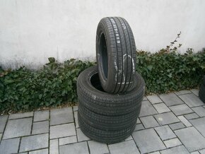 Predám 4x letné pneu Pirelli 215/65 R17 99VXL - 3