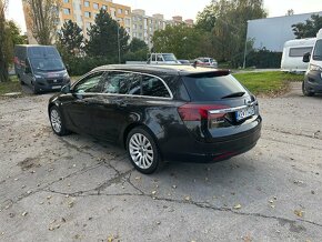 Opel Insignia Sports Tourer - 3