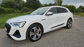 AUDI E-TRON QUATTRO 55 - 2x S-LINE 300KW TOP STAV ZARUKA - 3