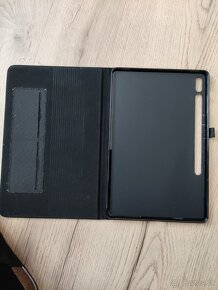 Zaklápací obal pre Samsung Galaxy Tab S8+ / S7+ / S7 FE čier - 3