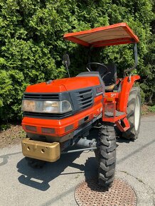 Japonský traktor Kubota GL241, 24Hp, pohon 4x4 - 3