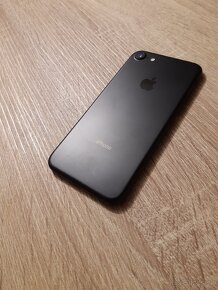 iPhone 7 / 32GB Čierny TOP stav - 3