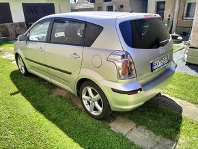 Toyota Corolla Verso 2.2 diesel 130 kw - 3