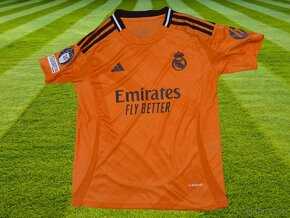 dres REAL MADRID CF 24/25 VINI Jr. 115-125cm - 3