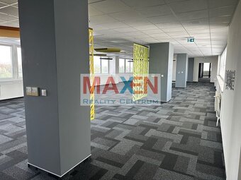 Prenájom: MAXEN, Administratívny priestor 660 m2 , 3. posc - 3