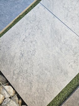 Dlažba hrubá 20 mm aj na terče, 60x60, farba sivá silver - 3