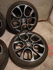 4ks alu disky orig. Škoda 5x112 R19 + zanovne letné pneu - 3