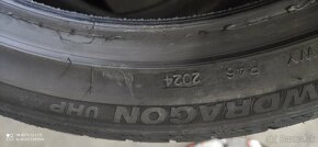 Zimné pneumatiky 235/40 R19 - 3