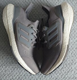 Bežecké tenisky Adidas Ultraboost 22, v. 41,1/3 - 3