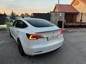 TESLA Model 3 PERFORMANCE Facelift - 3