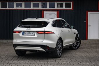 Jaguar F-Pace P400e Plug-in Hybrid - 3