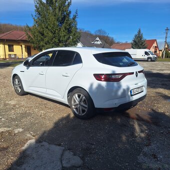 Renault Megane hatchback - 3