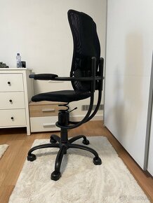 Kancelárska stolička Spinalis Hacker - 3