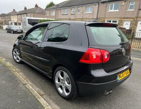 Dovoz gb Volkswagen Golf 2.0Bendzin GTI - 3