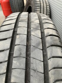 Pneu 185/65 R15 - 3