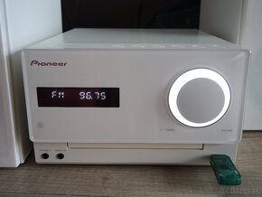 Pioneer X-CM32BT mikro veža s mp3, USB a Bluetooth - 3