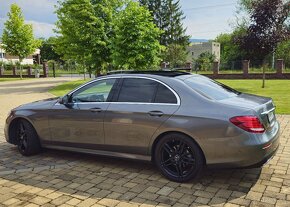 Mercedes-Benz E220d 9G-Tronic AMG Line / Pano / Distronic / - 3