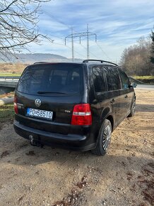 Volkswagen Touran 1.9TDi DSG 7 miestne - 3