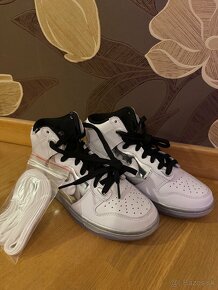 Nike DUNK SE - 3