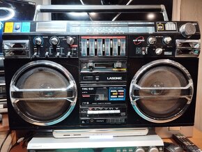 Lasonic boombox. - 3