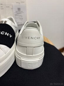 Givenchy - 3