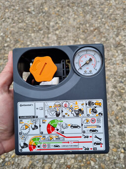 Autokompresor 12V + opravná sada - 3