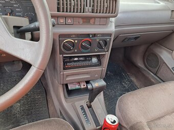 Peugeot 405 1.9 benzín 88 kw, 1992 roku - 3