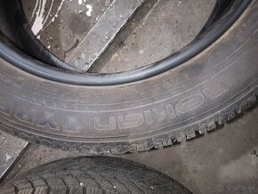 235/55R18 - 3