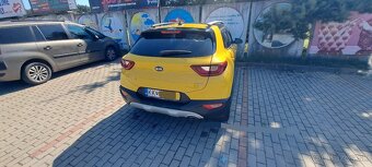 Kia stonic gold - 3