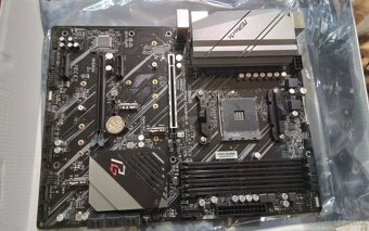 ASRock X570 PHANTOM GAMING 4 ATX socket AM4 AMD - 3