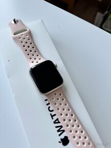 Predám apple watch SE Starlight 40mm - 3