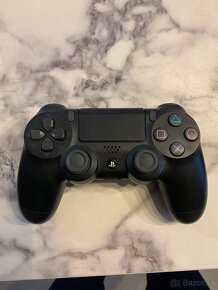  Playstation 4  500 MB - 3