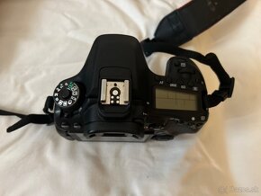 Canon EOS 80D - 3