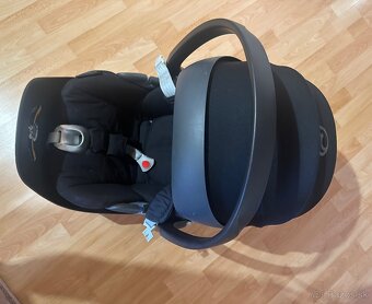 Vajíčko Cybex Cloud Z i-Size + základna ISOFix Base Z - 3