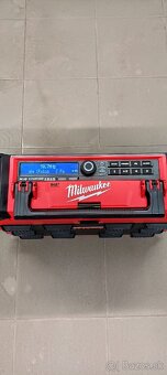 Predám stavebné rádio Milwaukee M18 - 3