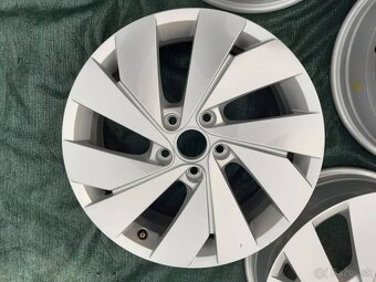 Nové Alu disky Volkswagen Golf 8 Belmont R17 5x112 - 3