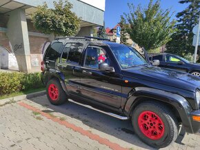 Jeep Cherokee KJ Liberty - 3