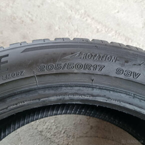 Zimné pneumatiky 205/50 R17 BRIDGESTONE DOT4722 - 3