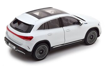 Mercedes-Benz EQA  2021 ( Digital white ) - 1:18 NZG - 3