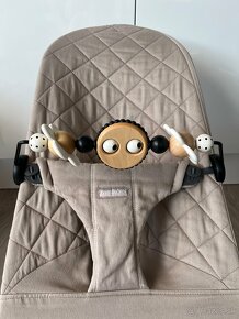 Lehatko Babybjorn Bliss Cotton Beige + hracka a taska - 3