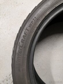 Kumho 245 40r19 98v wintercraft wp71 DVOJROZMER - 3